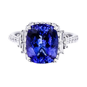 18K White Gold Diamond and Natural Tanzanite Ring 5.40 Carats 